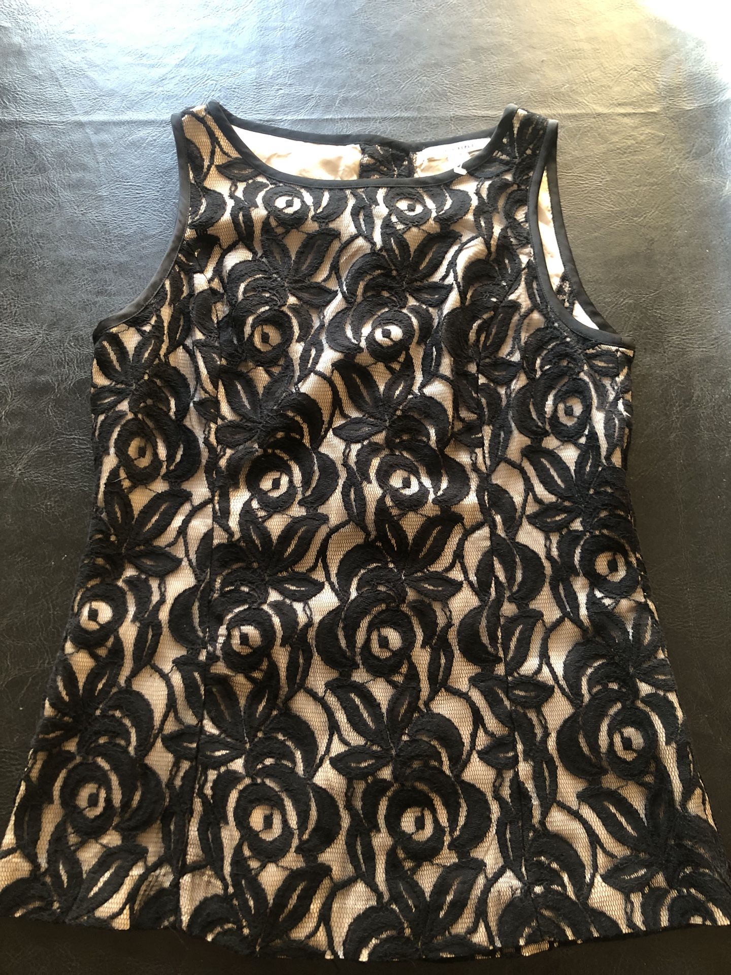 Women’s Small Clothes Bundle (NEW)