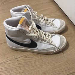 nike blazer mid 77