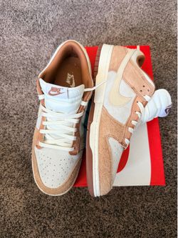 Dunk Low Curry