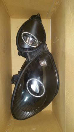 98-05 Lexus GS300 pass. Headlight