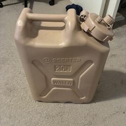 20L / 5.3 G Water Container 