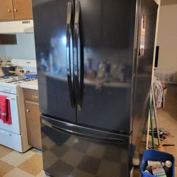 Kenmore Refrigerator 