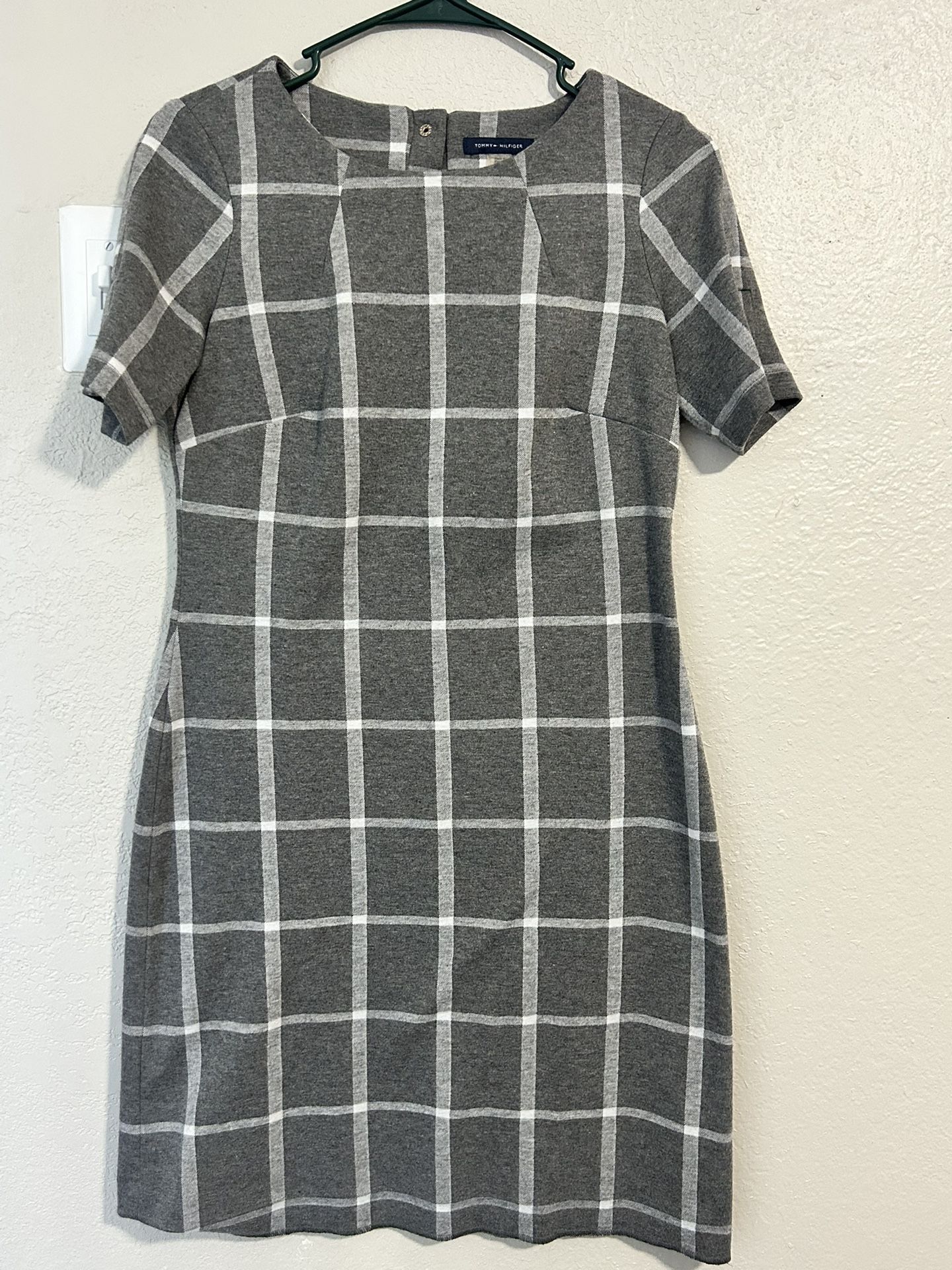 Grey With White Tommy Hilfger Midi Dress Size 4