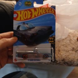 Hot Wheels Batman TV Series Batmobile 103/250 OG Adam West Car Blue Grey, New