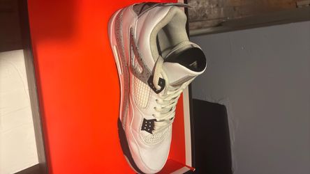 Air Jordan 4 RETRO OG White Cement SIZE 12 MENS price negotiable