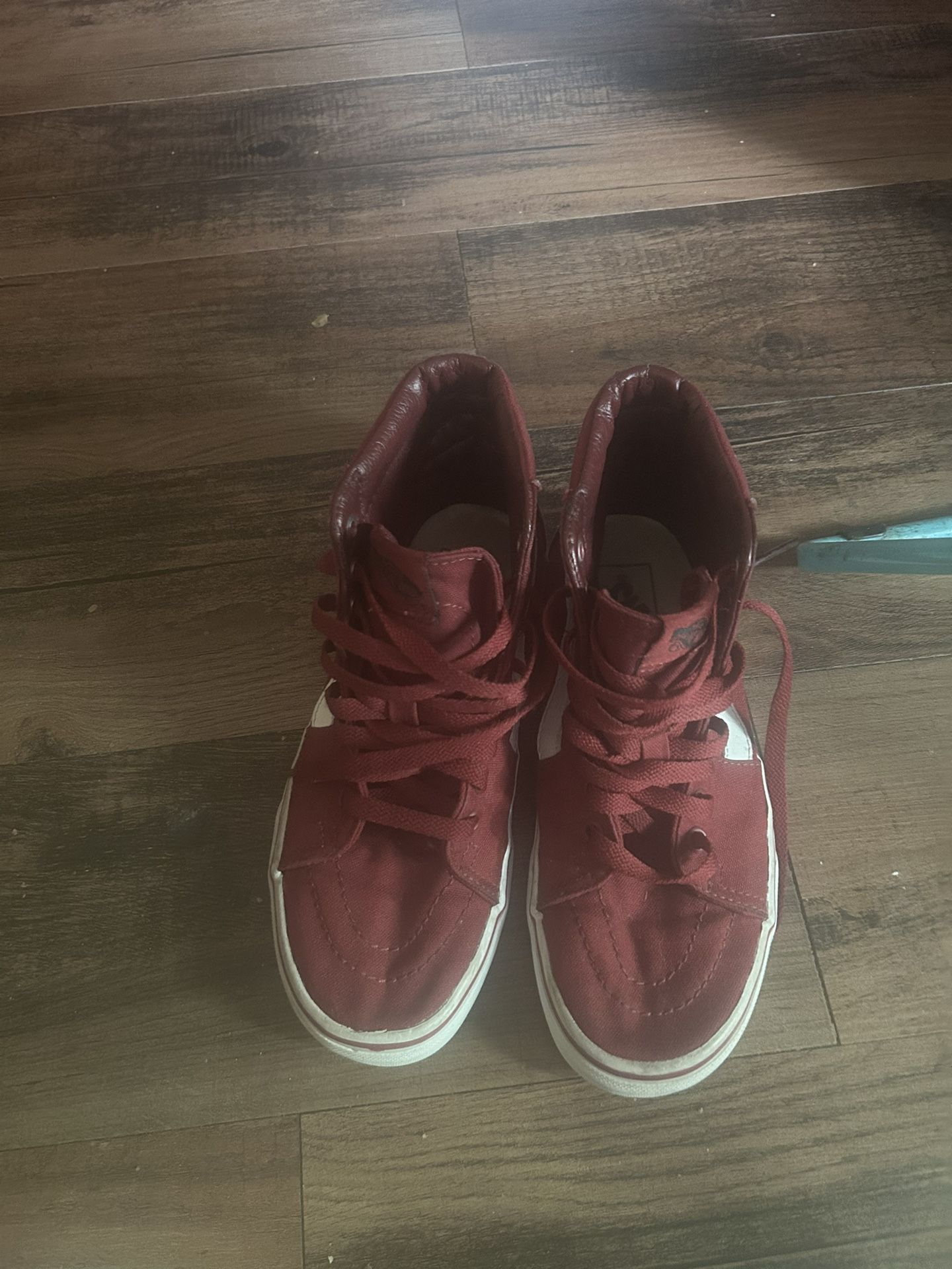Zapatos Size 5.5 De Hombre Y 7 De Mujer Buenas Condiciones $15 Son Vans Of The Wall