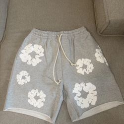 Grey Denim Tear Shorts Size Medium