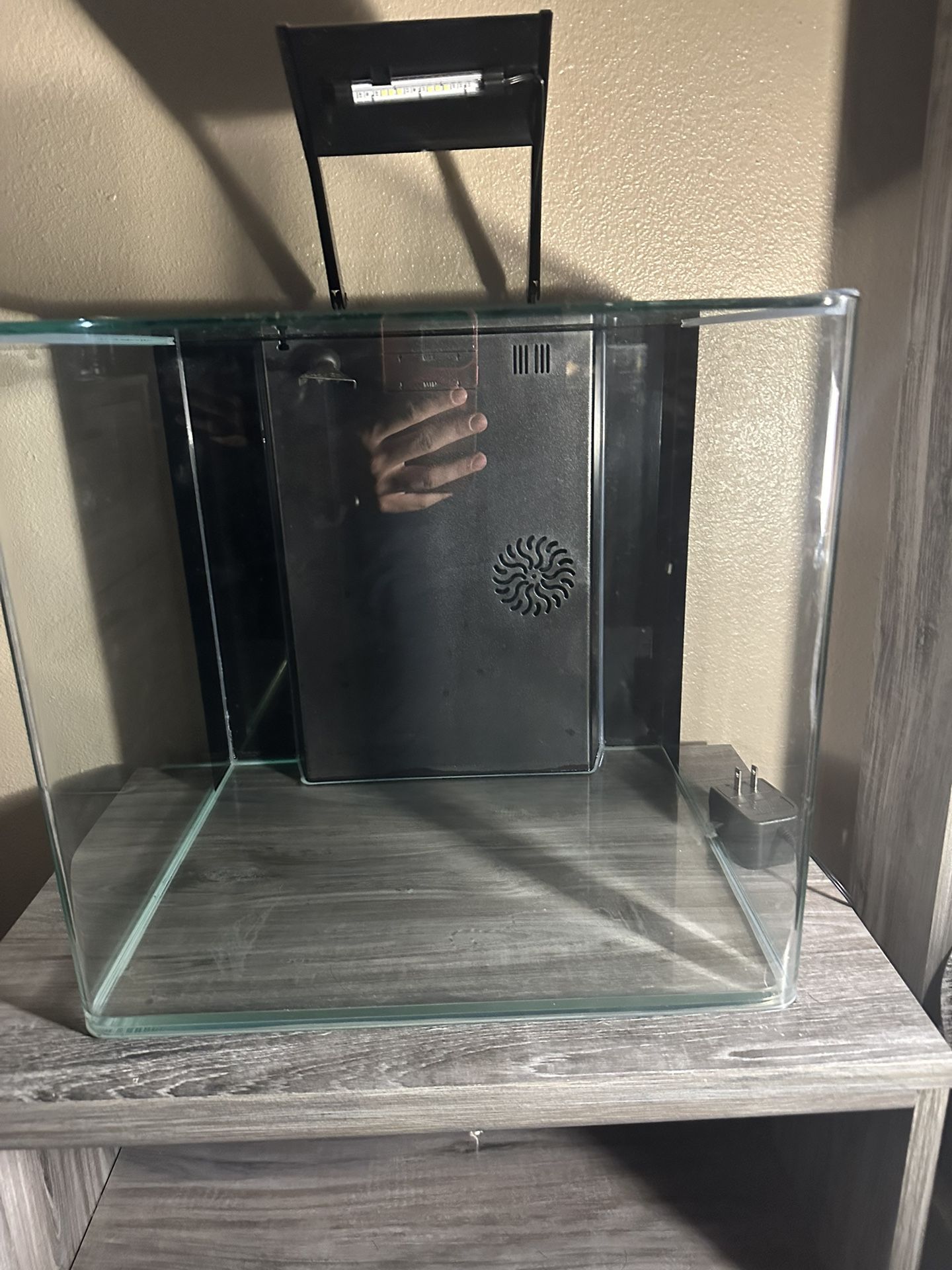 10 Gallon Glow Fish Tank