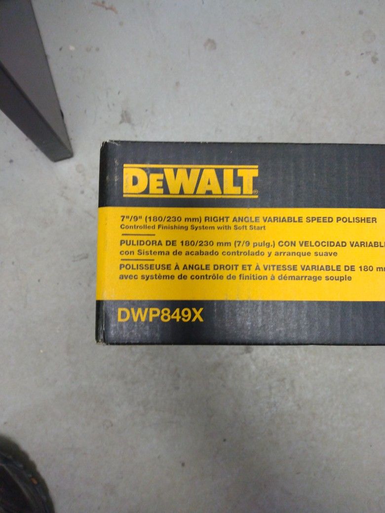 DeWalt RIGHT ANGLE SPEED POLISHER