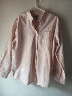 Women wrinkle free button shirt