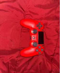 PS4 controller