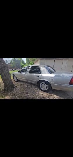 2010 Mercury Grand Marquis