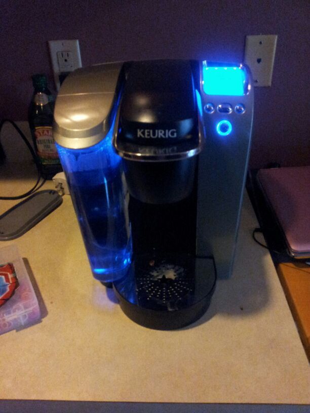 Keurig b70 water reservoir has a crack only small leak