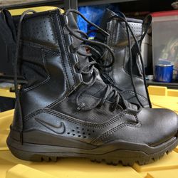 Nike Trail Frame Size 6.5