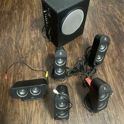 Logitech X-530 5.1 Surround Sound PC/Console Speaker System
