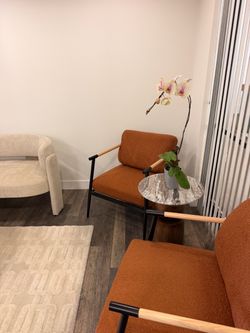 2 accent chairs