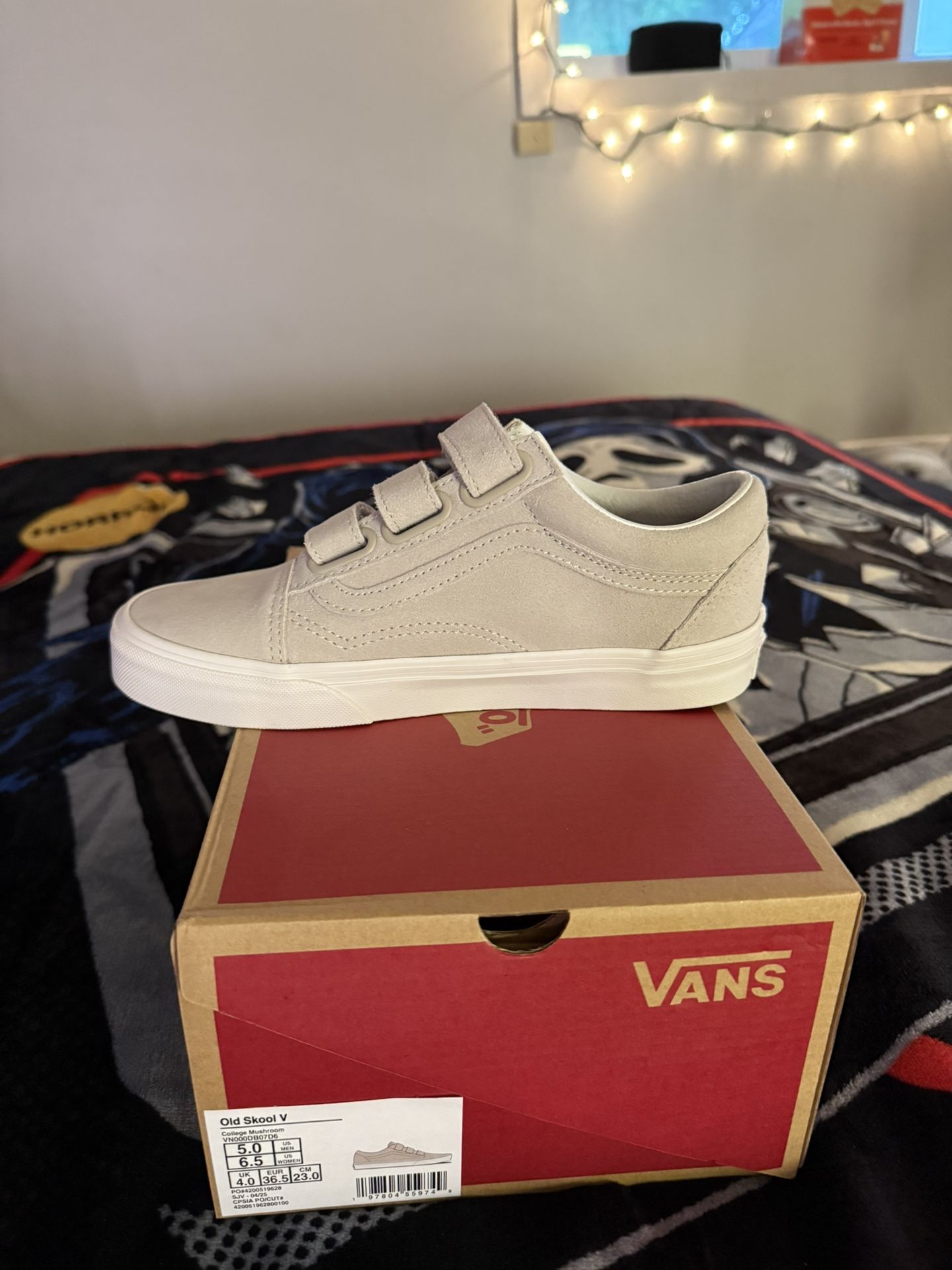 Brand New Vans Shoes 