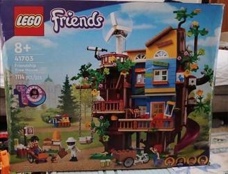 Lego Friends tree house