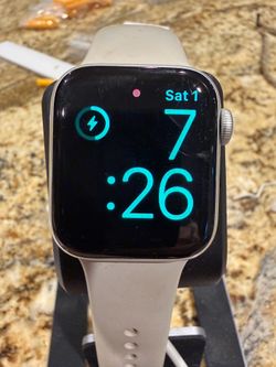 Apple Watch SE (40mm) 2nd Gen GPS + Cellular