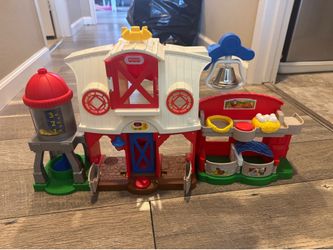 Fisher-Price Little People Learning Toy Caring for Animals Farm Playset