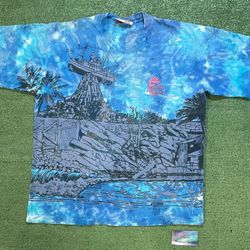 Vintage 1990s Typhoon Lagoon Disney world all over print tee