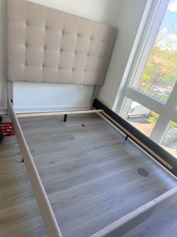 Queen bed