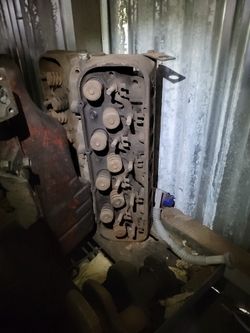 Big block Chevy 454 cylinder  heads a $100
