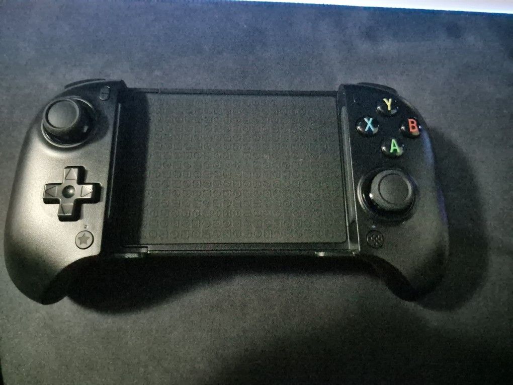 8bitdo Ultimate Phone Controller