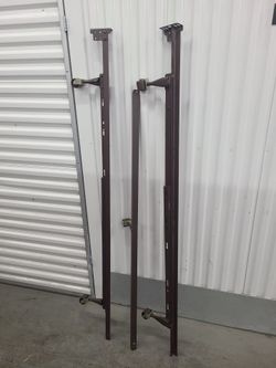 Full/Queen Size Metal Bed Frame