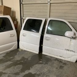 2003 Yukon Denali Parts 