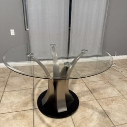 Dinning Table 