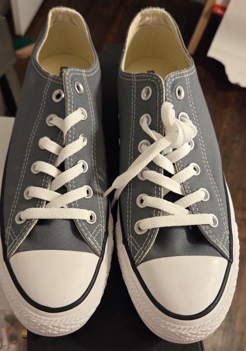 Converse 9.5 Women's