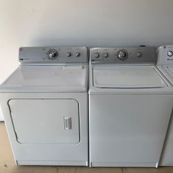 WASHER AND DRYER SET MAYTAG