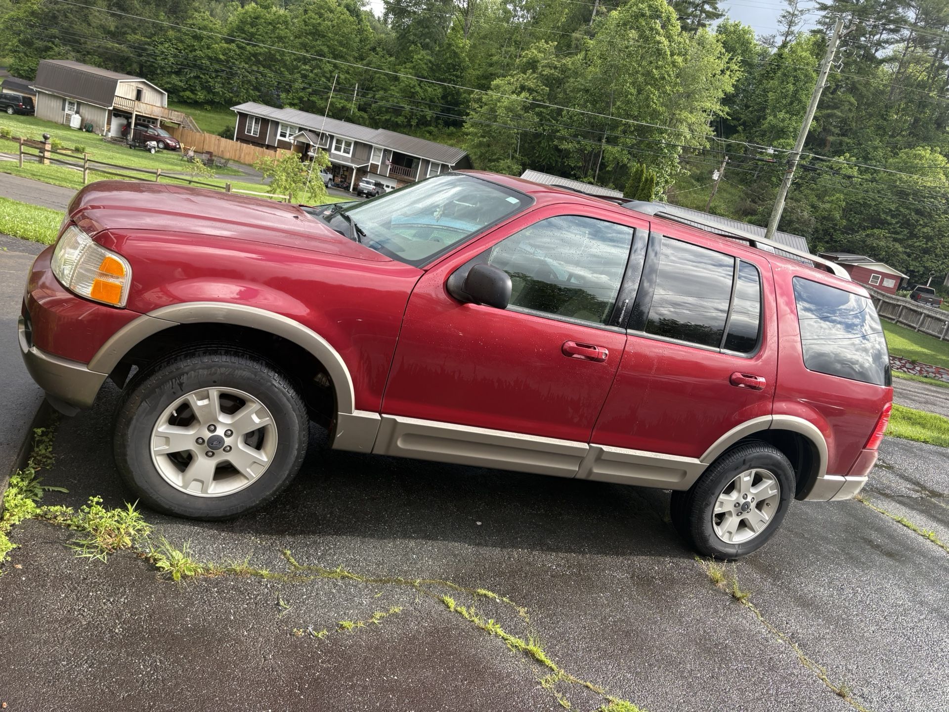 2004 Ford Explorer