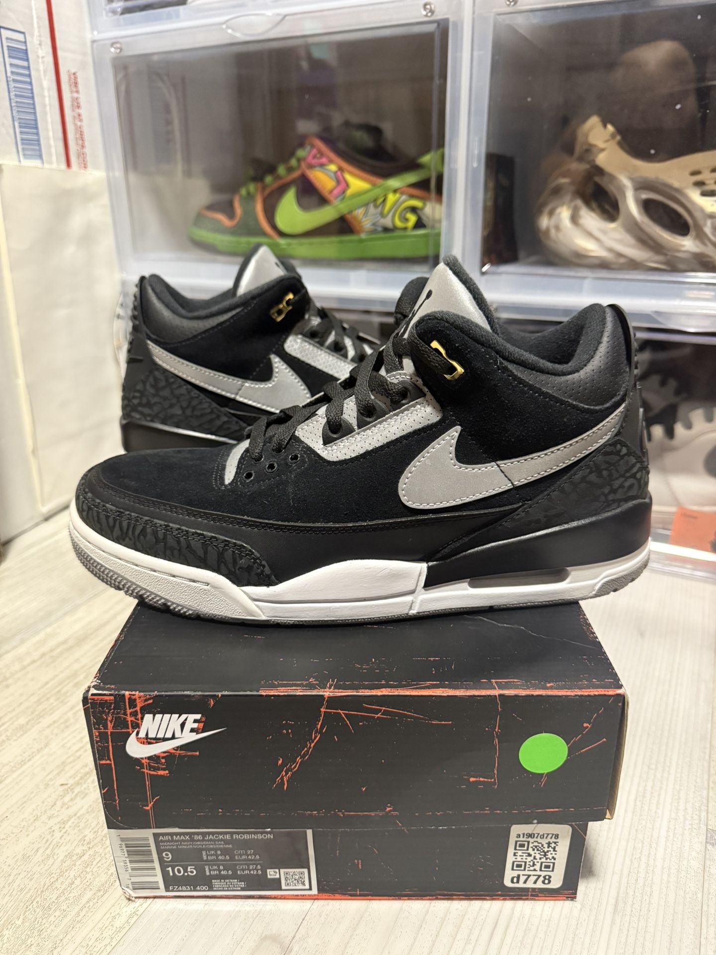 Air Jordan 3 Retro Tinker Black Cement Gold