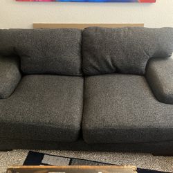 Living Spaces Couch - Excellent Condition