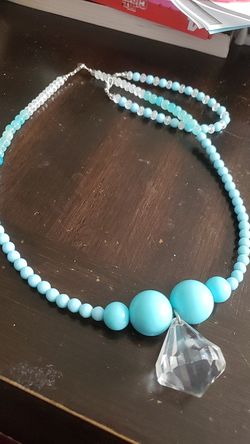 Ice blue necklace set