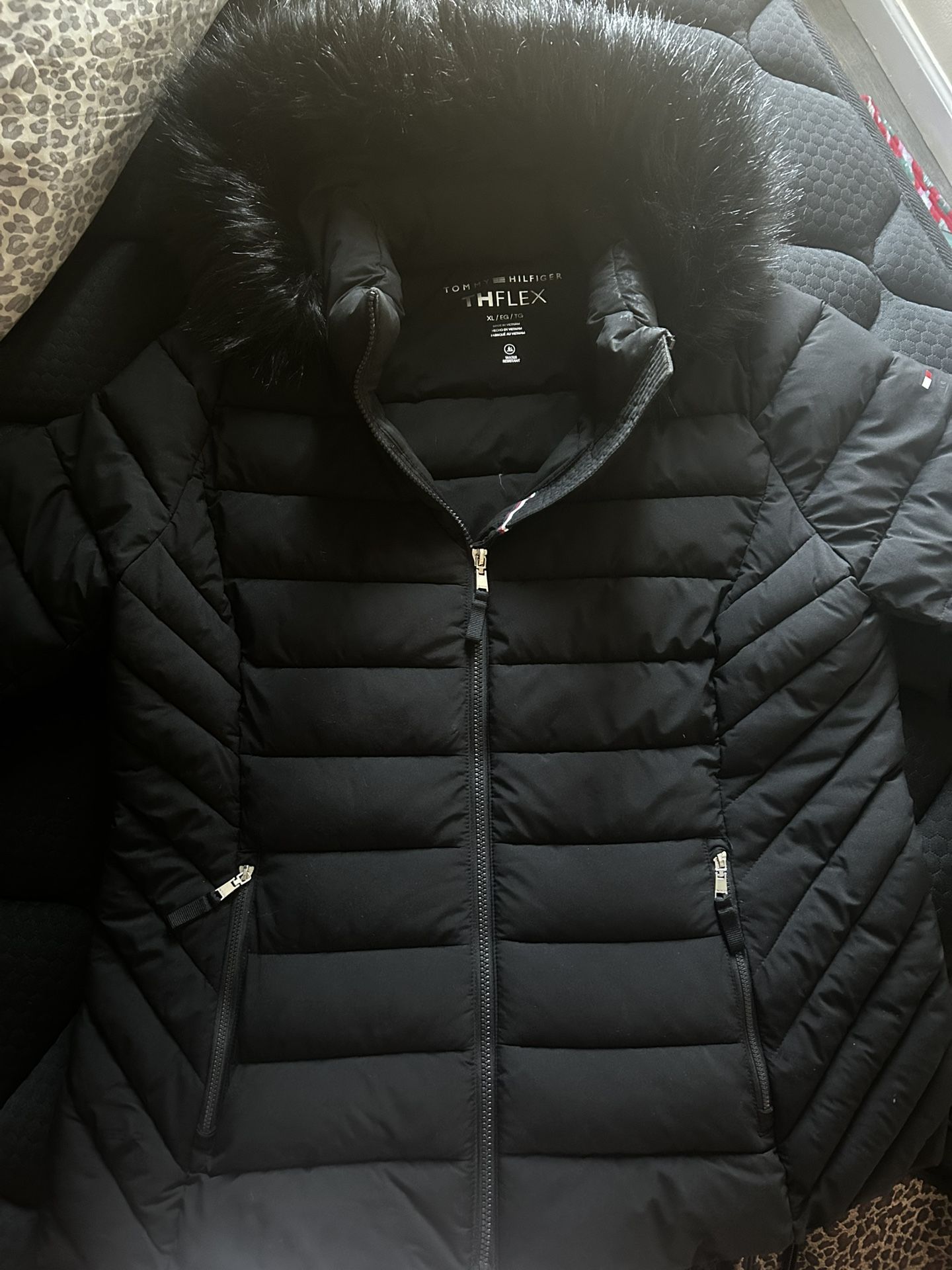 Tommy Hilfiger Women’s Jacket With Black Fur On Hoodie