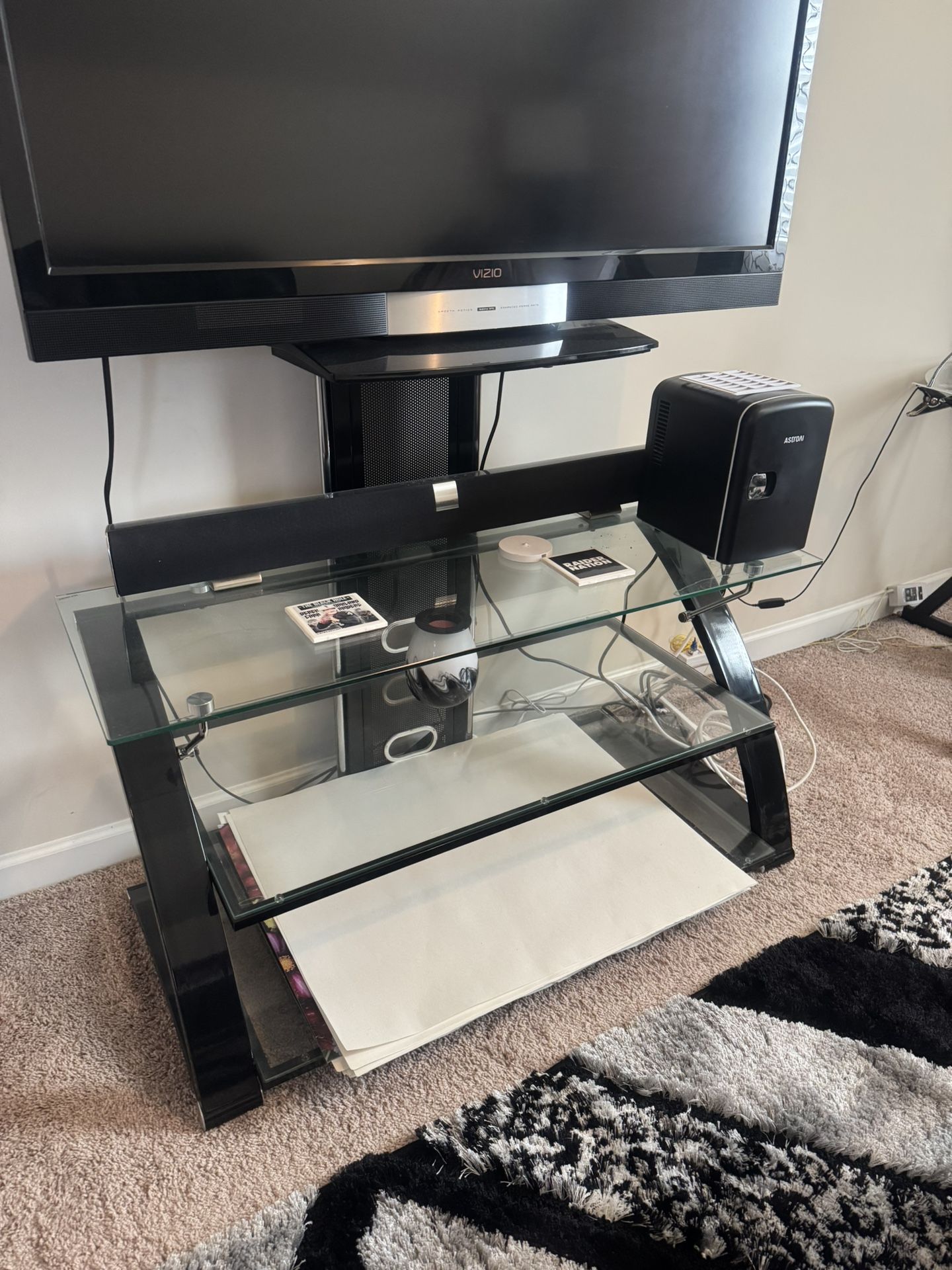 TV & TV Set