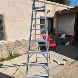 8' Ladder 