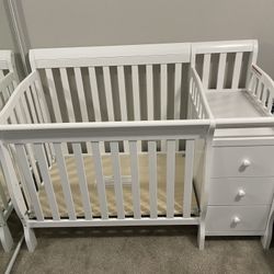 Dream On Me Jayden 4-in-1 Crib
