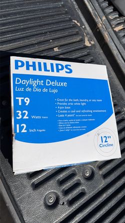 Philips Daylight Deluxe T9 32W Circline Bulb