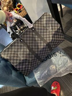 LV Duffle Bag 