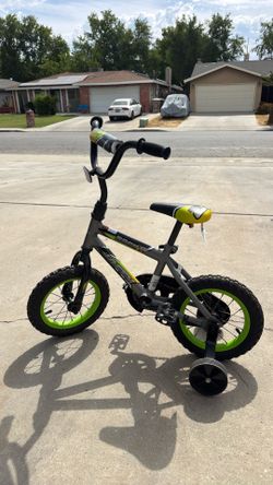 Toddler Bike w/ training wheels