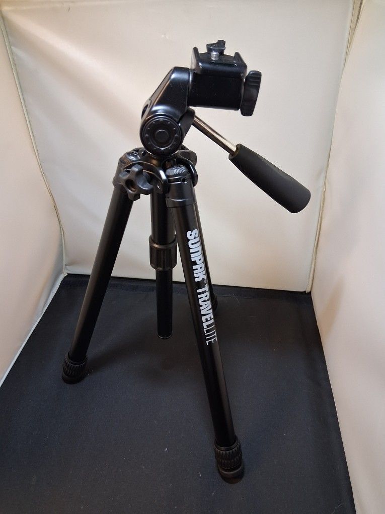 Sunpak Travel Lite Platinum Plus 48” Camera Tripod w/ Case
