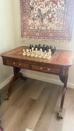 DREXEL HERITAGE FEDERAL STYLE GAME TABLE