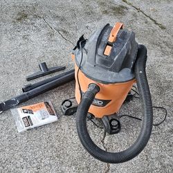 🧹 RIDGID 12 Gal Wet/Dry Shop Vac – Model HD12000 + Hose & Bags –(Federal Way)
