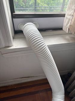 Black+Decker Portable AC — Works Great, Window Kit Included — Hamilton Heights Pickup