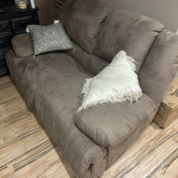 Beige/Brown Sofa Set
