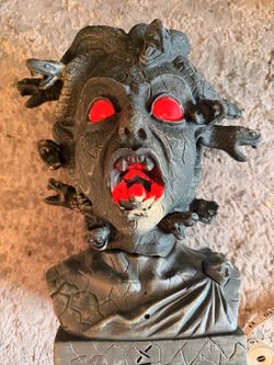 Halloween Medusa head